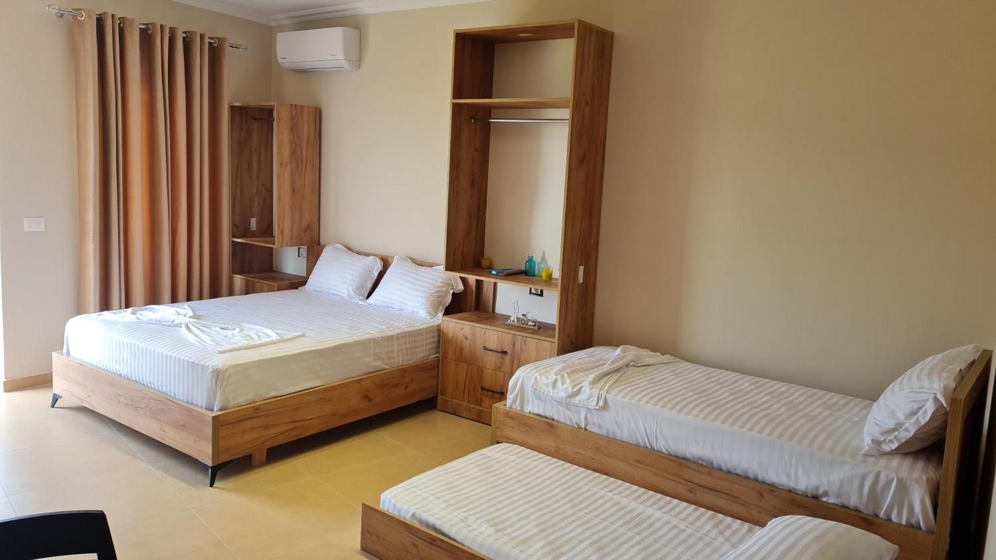 Sol Apartments Gjiri Lalzit ดูร์เรส ภายนอก รูปภาพ