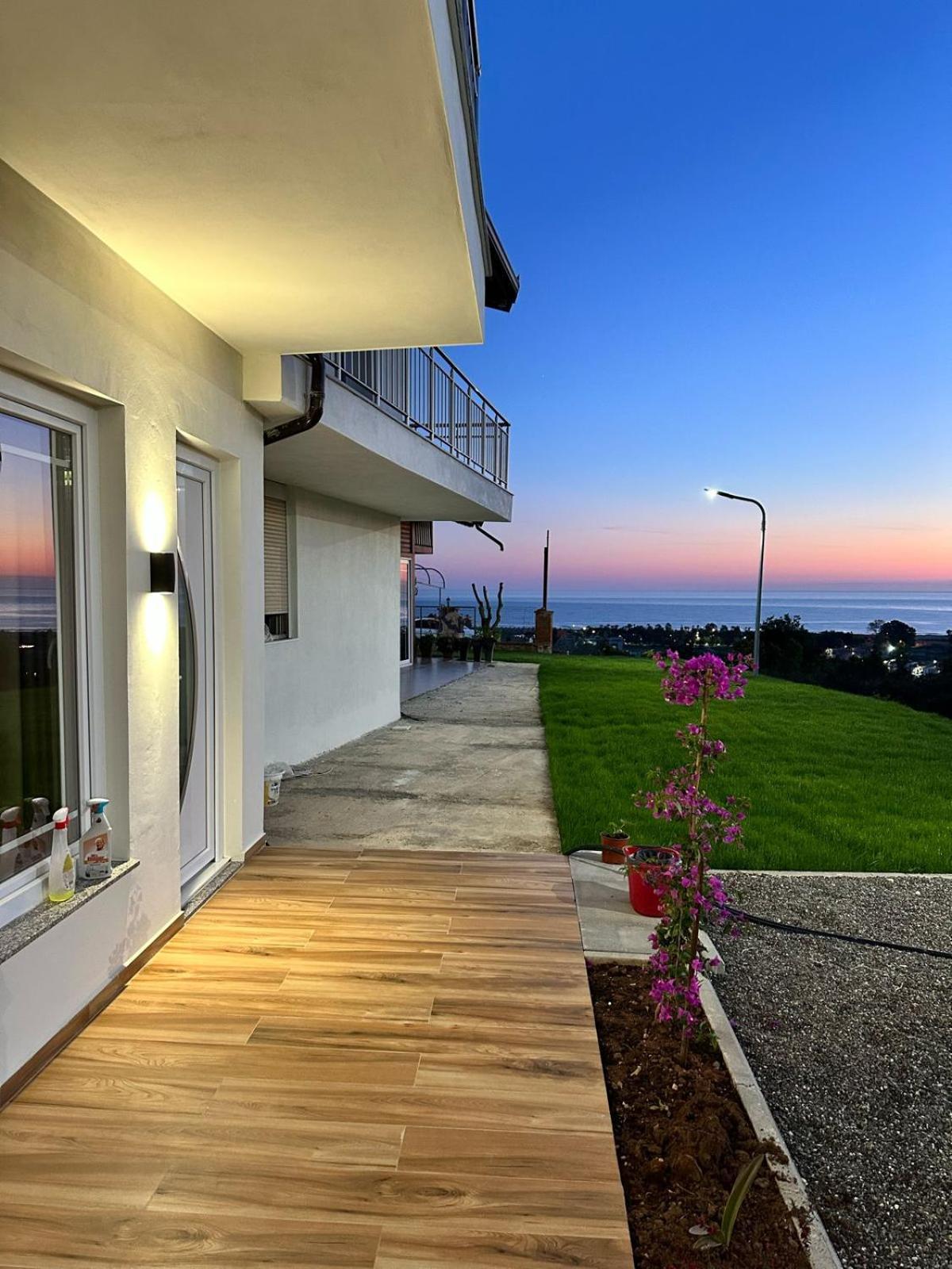 Sol Apartments Gjiri Lalzit ดูร์เรส ภายนอก รูปภาพ