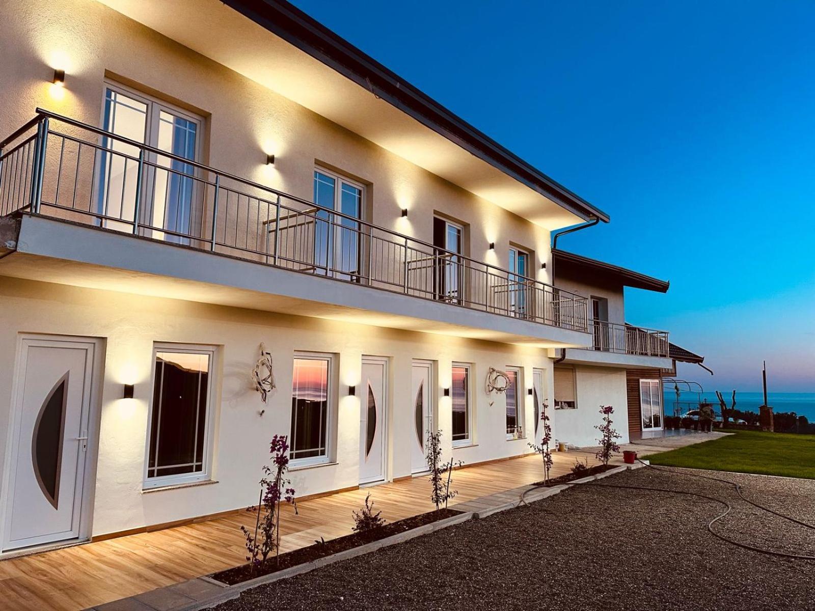 Sol Apartments Gjiri Lalzit ดูร์เรส ภายนอก รูปภาพ