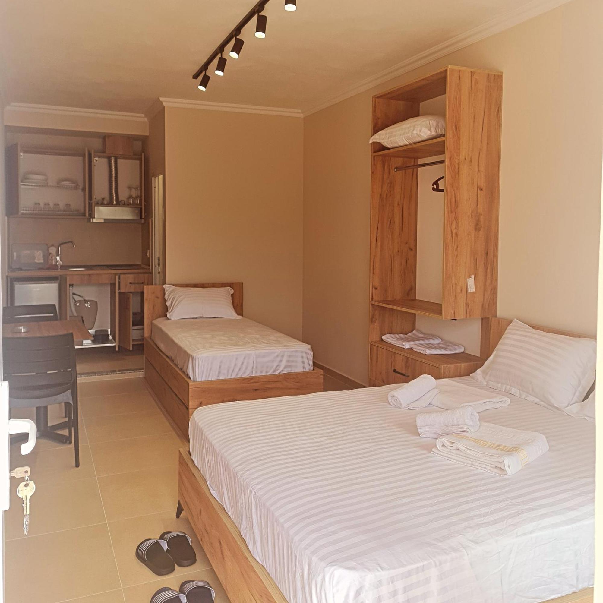 Sol Apartments Gjiri Lalzit ดูร์เรส ภายนอก รูปภาพ